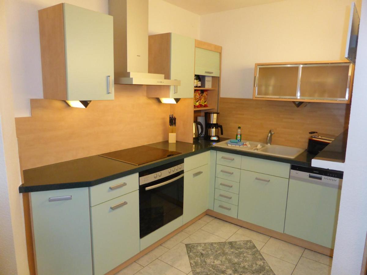 Ferienwohnung Goethe, 2 Schlafzimmer, Naehe Zentrum & Uni, Ruhig, Free Wifi, Kostenloses Parken, Erdgeschoss Jena Ngoại thất bức ảnh